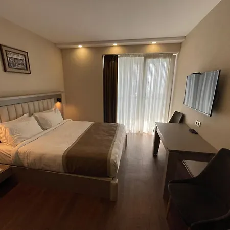 Poseidon Apartments Батуми Экстерьер фото