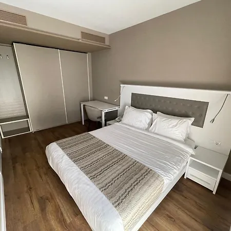 Poseidon Apartments Батуми Экстерьер фото